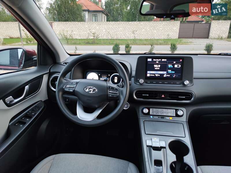 Внедорожник / Кроссовер Hyundai Kona 2023 в Виннице