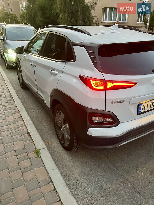 Внедорожник / Кроссовер Hyundai Kona 2019 в Киеве