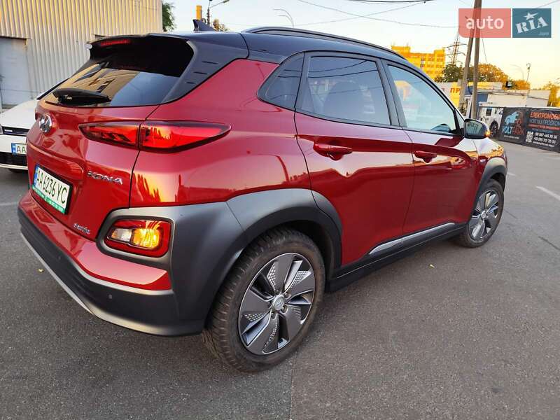 Позашляховик / Кросовер Hyundai Kona 2019 в Києві