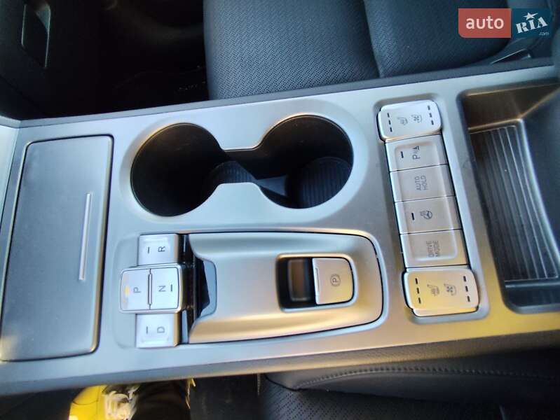 Позашляховик / Кросовер Hyundai Kona 2019 в Києві