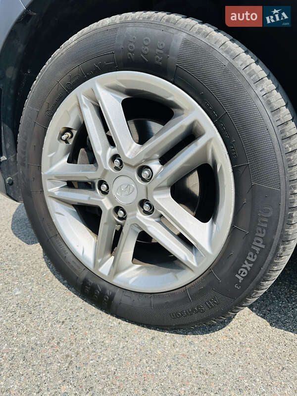 Позашляховик / Кросовер Hyundai Kona 2017 в Києві