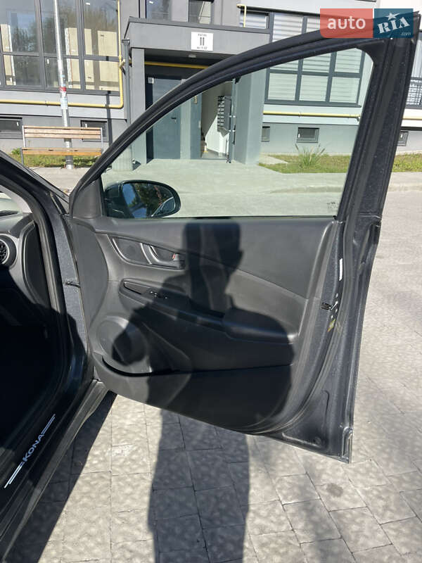 Внедорожник / Кроссовер Hyundai Kona 2019 в Львове