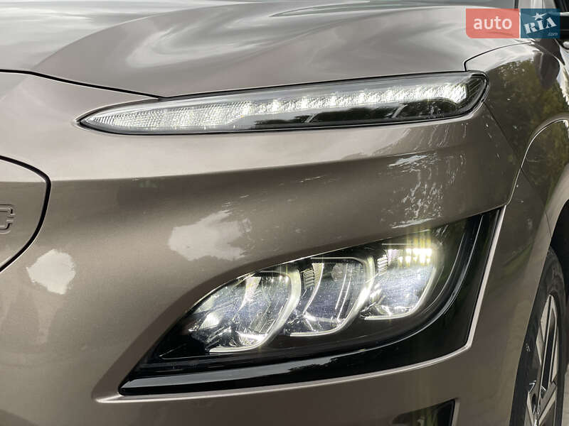 Внедорожник / Кроссовер Hyundai Kona 2021 в Тернополе