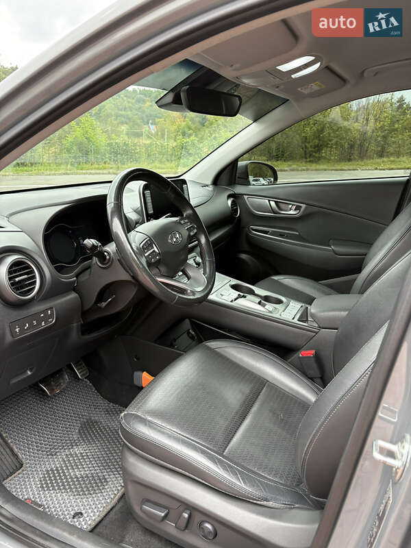 Позашляховик / Кросовер Hyundai Kona 2018 в Стрию