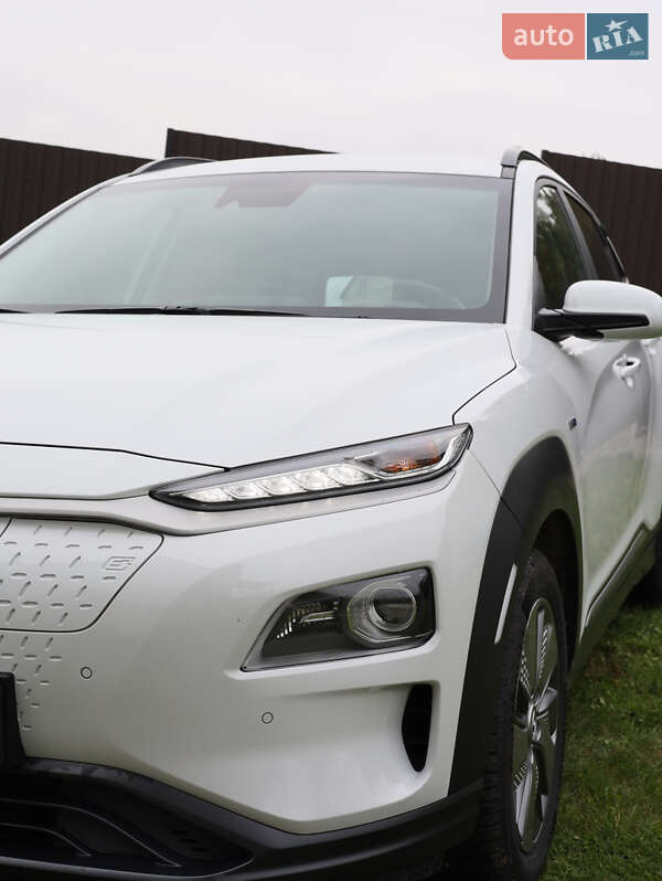 Внедорожник / Кроссовер Hyundai Kona 2020 в Тернополе