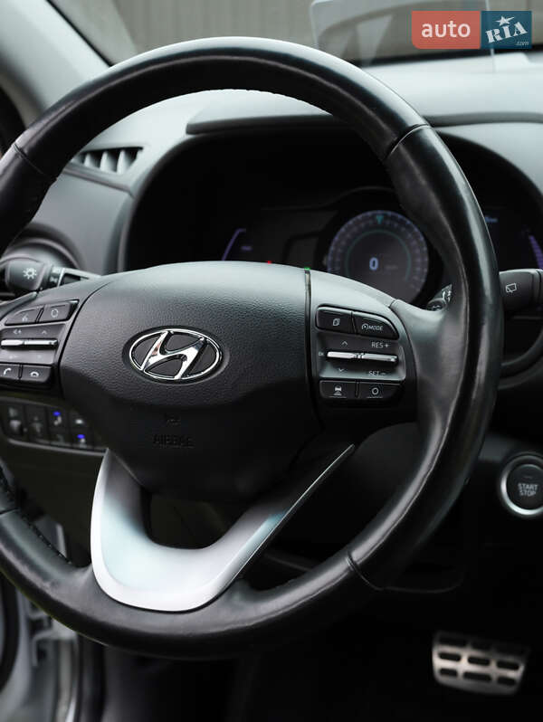 Внедорожник / Кроссовер Hyundai Kona 2020 в Тернополе