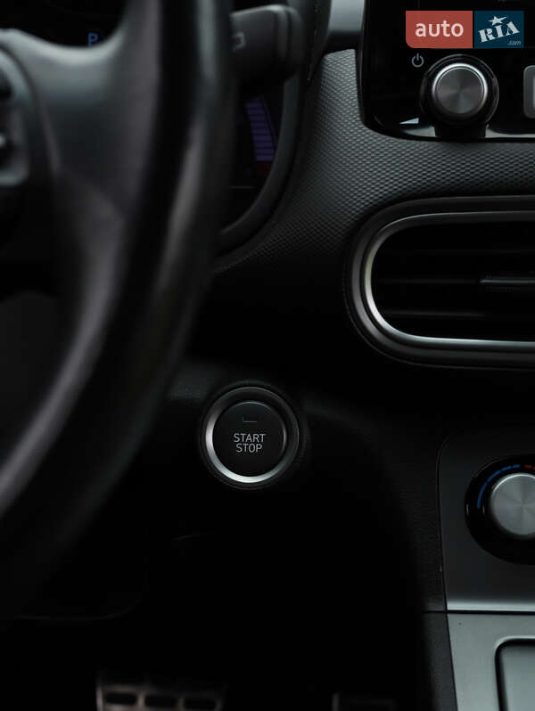 Внедорожник / Кроссовер Hyundai Kona 2020 в Тернополе