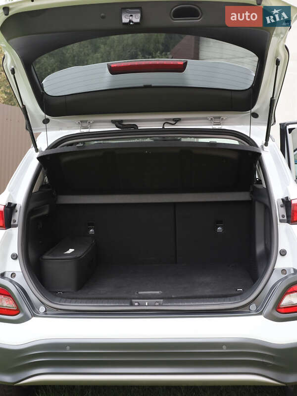 Внедорожник / Кроссовер Hyundai Kona 2020 в Тернополе