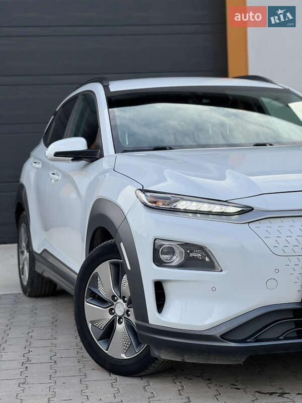 Позашляховик / Кросовер Hyundai Kona 2020 в Рівному