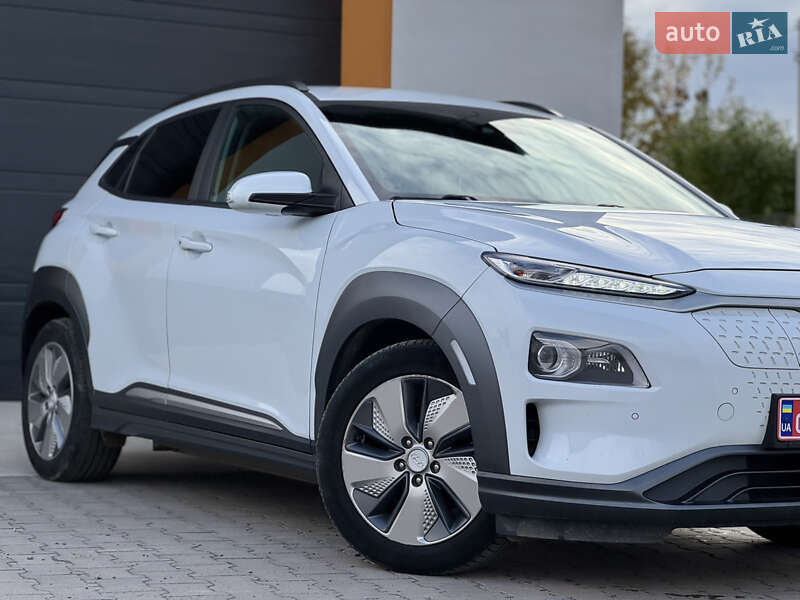 Позашляховик / Кросовер Hyundai Kona 2020 в Рівному