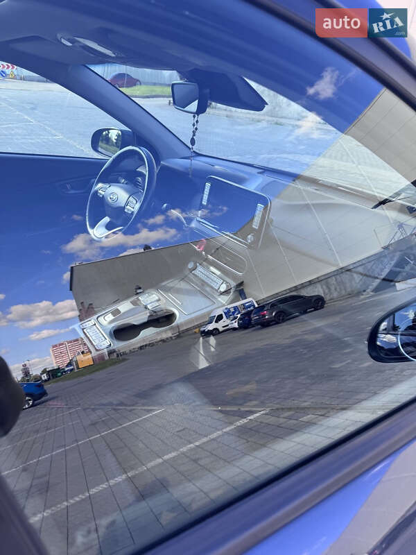 Внедорожник / Кроссовер Hyundai Kona 2019 в Львове