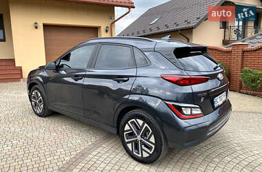 Позашляховик / Кросовер Hyundai Kona 2022 в 