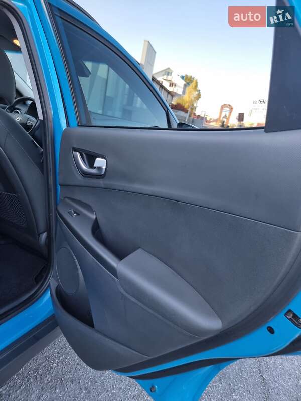 Внедорожник / Кроссовер Hyundai Kona 2022 в Виннице