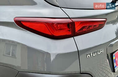 Внедорожник / Кроссовер Hyundai Kona 2020 в 