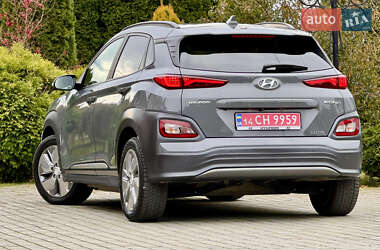 Внедорожник / Кроссовер Hyundai Kona 2020 в 