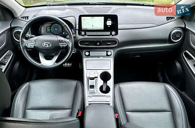 Внедорожник / Кроссовер Hyundai Kona 2020 в 