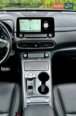 Внедорожник / Кроссовер Hyundai Kona 2020 в 