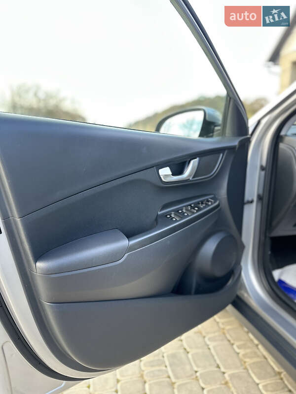 Позашляховик / Кросовер Hyundai Kona 2023 в Коломиї