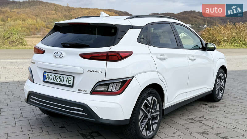 Внедорожник / Кроссовер Hyundai Kona 2022 в Хусте