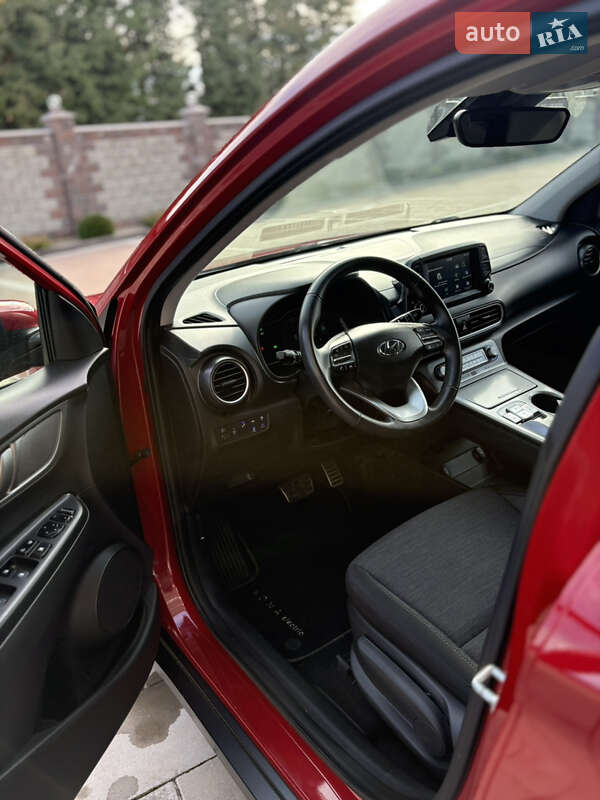 Позашляховик / Кросовер Hyundai Kona 2019 в Івано-Франківську