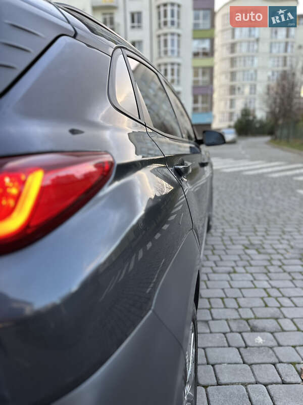 Позашляховик / Кросовер Hyundai Kona 2020 в Івано-Франківську