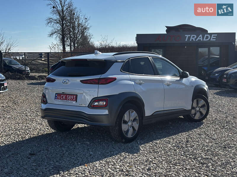 Внедорожник / Кроссовер Hyundai Kona 2021 в Львове
