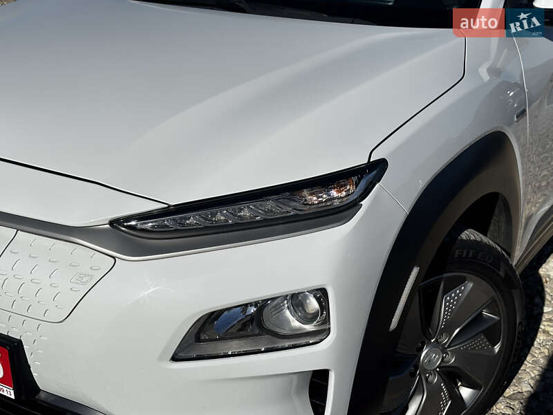 Внедорожник / Кроссовер Hyundai Kona 2021 в Львове