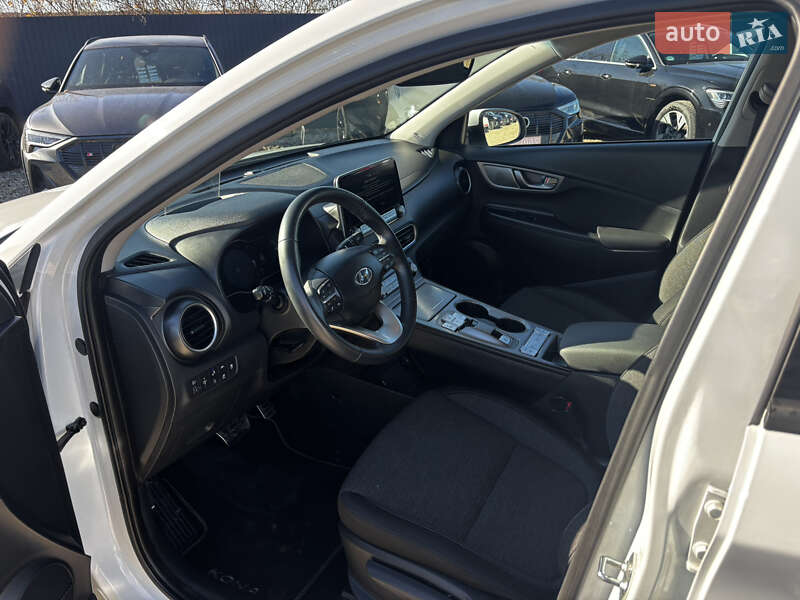 Внедорожник / Кроссовер Hyundai Kona 2021 в Львове