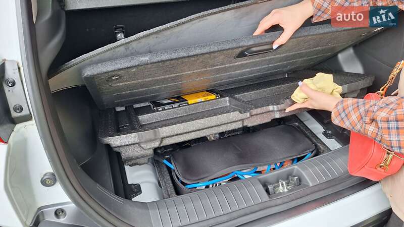 Внедорожник / Кроссовер Hyundai Kona 2020 в Радомышле