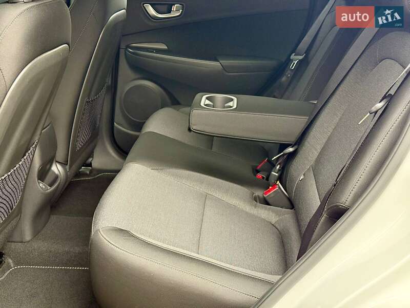 Внедорожник / Кроссовер Hyundai Kona 2022 в Самборе