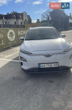 Позашляховик / Кросовер Hyundai Kona 2019 в Києві