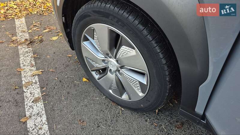 Внедорожник / Кроссовер Hyundai Kona 2020 в Черкассах