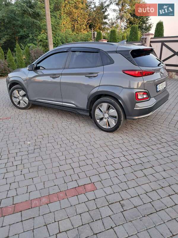 Внедорожник / Кроссовер Hyundai Kona 2020 в Черновцах