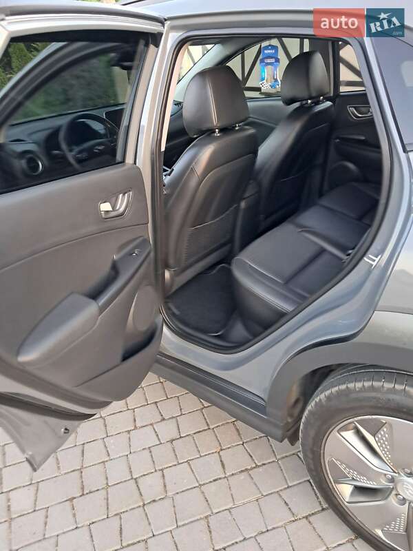 Внедорожник / Кроссовер Hyundai Kona 2020 в Черновцах