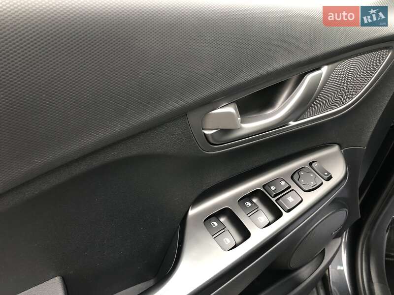 Внедорожник / Кроссовер Hyundai Kona 2020 в Ровно