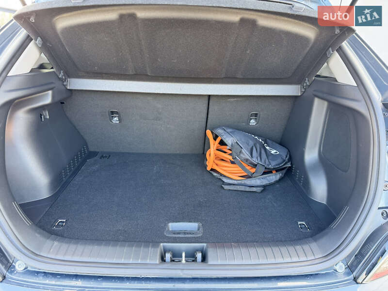 Внедорожник / Кроссовер Hyundai Kona 2022 в Ровно