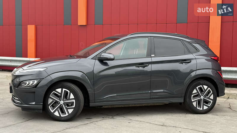 Внедорожник / Кроссовер Hyundai Kona 2021 в Киеве