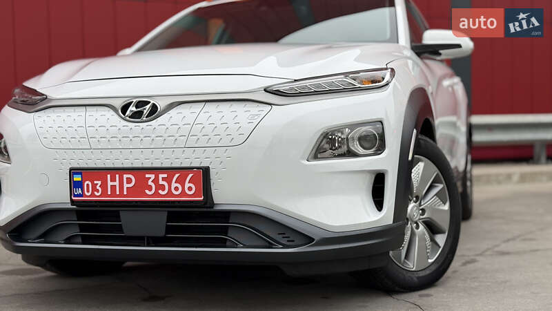 Внедорожник / Кроссовер Hyundai Kona 2020 в Киеве