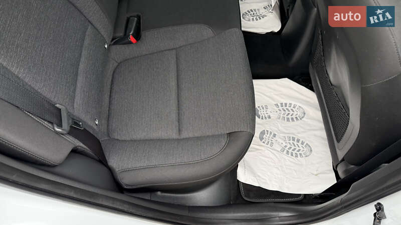 Внедорожник / Кроссовер Hyundai Kona 2020 в Киеве