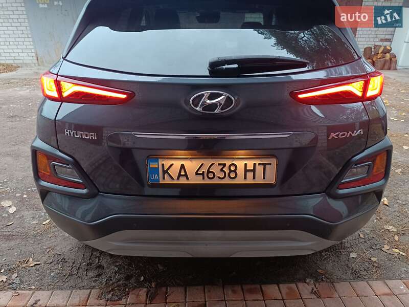 Внедорожник / Кроссовер Hyundai Kona 2020 в Киеве