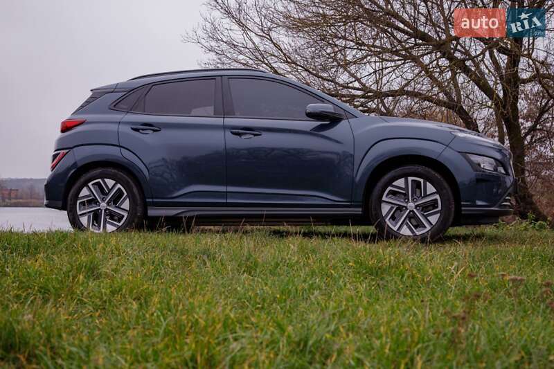 Внедорожник / Кроссовер Hyundai Kona 2023 в Бердичеве