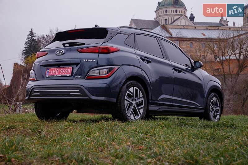 Внедорожник / Кроссовер Hyundai Kona 2023 в Бердичеве