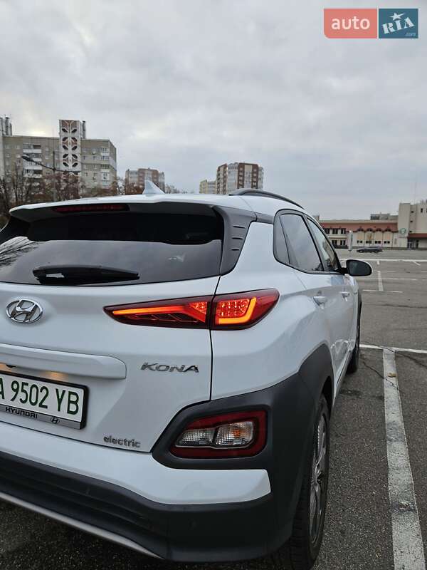 Внедорожник / Кроссовер Hyundai Kona 2018 в Броварах