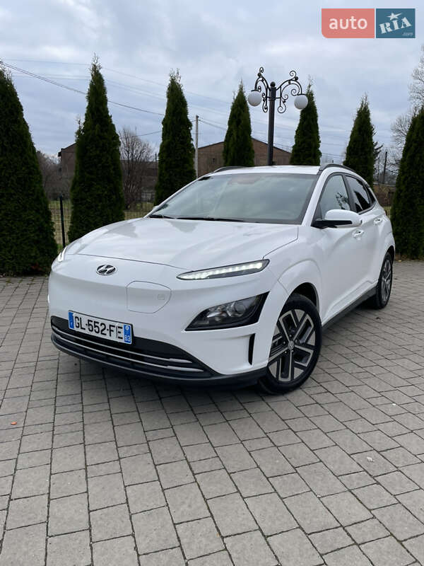 Внедорожник / Кроссовер Hyundai Kona 2022 в Львове