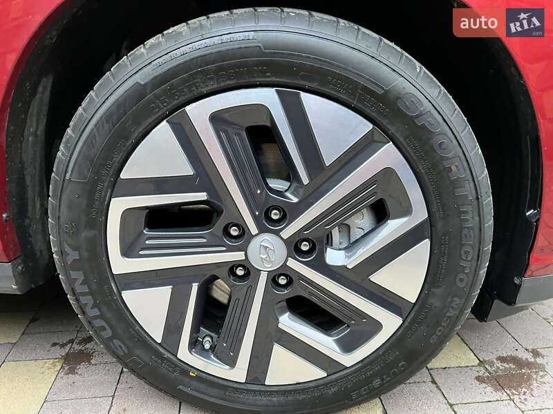 Внедорожник / Кроссовер Hyundai Kona 2021 в Луцке