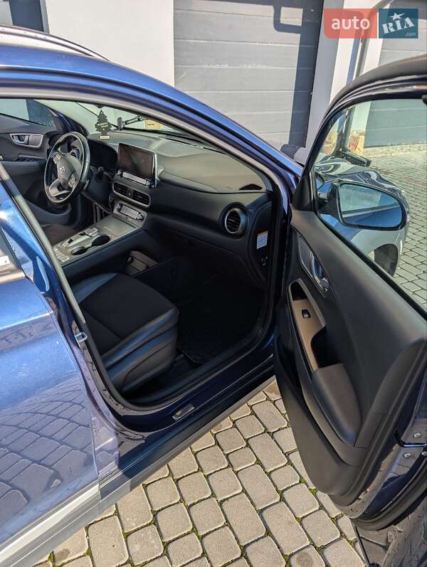 Внедорожник / Кроссовер Hyundai Kona 2020 в Тернополе