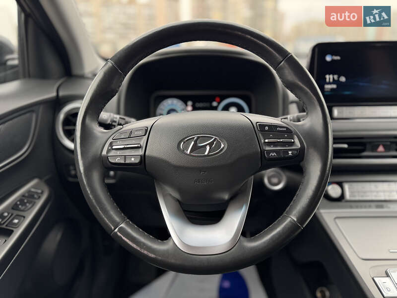 Внедорожник / Кроссовер Hyundai Kona 2022 в Киеве