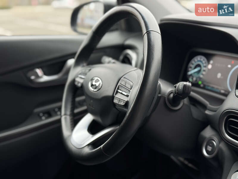 Внедорожник / Кроссовер Hyundai Kona 2022 в Киеве