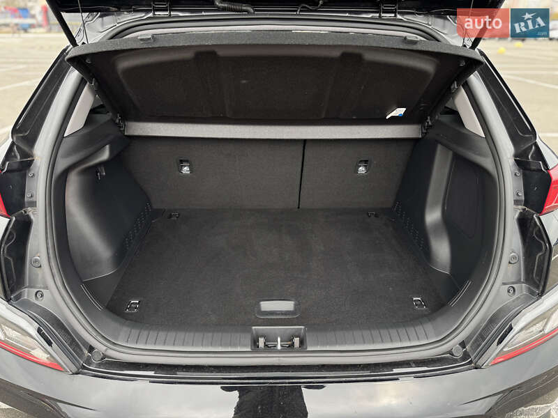 Внедорожник / Кроссовер Hyundai Kona 2022 в Киеве