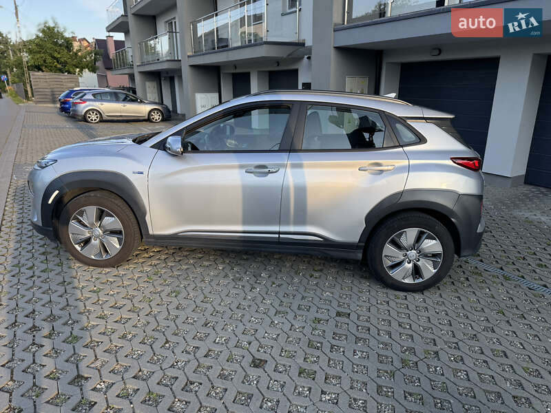 Внедорожник / Кроссовер Hyundai Kona 2020 в Самборе